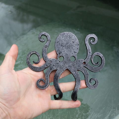 CTHULHU - WROUGHT IRON HOOKS / KEY RING