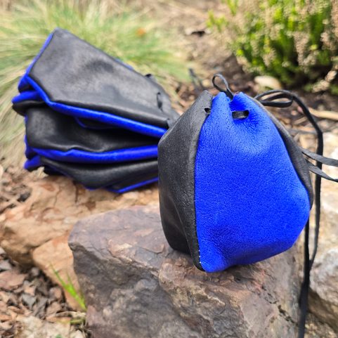 POCHETTE EN CUIR - INDIGO