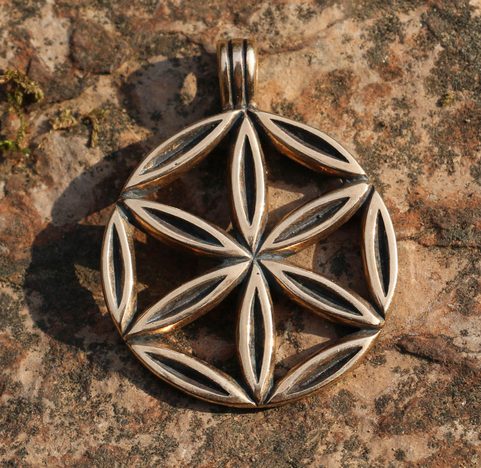 SUN FLOWER, BRONZE PENDANT