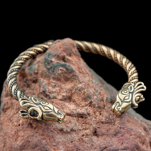 FIANNA, KELTISCHER HIRSCH, BRONZE-ARMBAND
