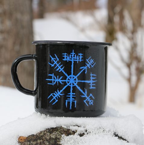 VEGVÍSIR ZINNBECHER, EMAILLEBECHER