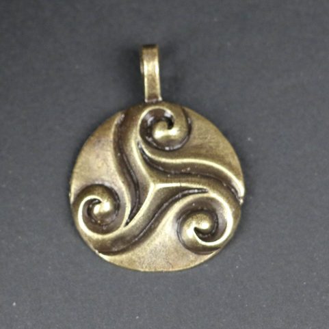 CELTIC TRISKELE, PENDANT, ZINC, ANTIQUE BRASS