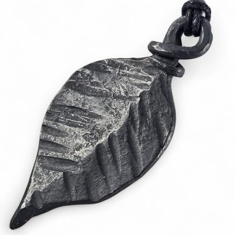 FORGED LEAF, PENDANT