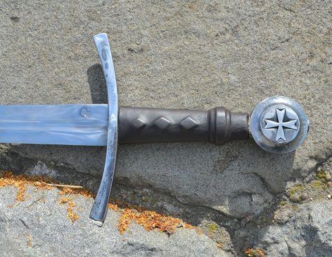 ÉPÉE À UNE MAIN POUR LE COMBAT