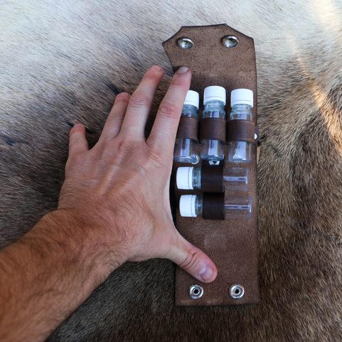 BUSHCRAFT SET FOR SPICES, AMPOULES AND LEATHER POUCH, PERUNIKA SYSTEM