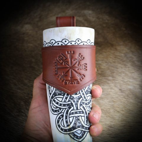 VEGVÍSIR LEATHER HORN HOLDER BROWN