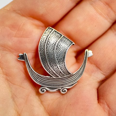 DRAKKAR, VIKINSKÁ LOĎ, AMULET, STŘÍBRO 925