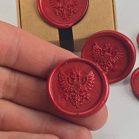 EAGLE TOKEN, SYMBOL OF STRENGTH AND PROTECTION