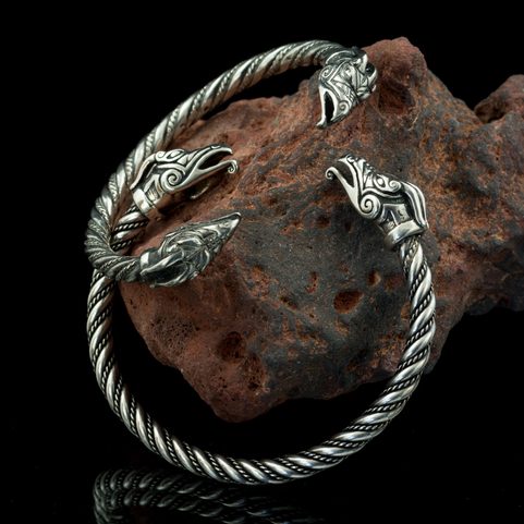 DRAIG - CELTIC DRAGON, STERLING SILVER BRACELET, 39 G.