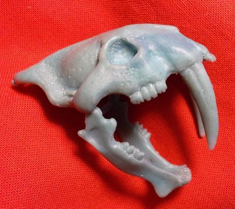 SABRETOOTH TIGER, MACHAIRODUS - SMILODON, LARGE NECK PENDANT, AG 925, 26G