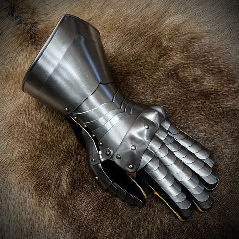 MEDIEVAL FINGER GAUNTLETS