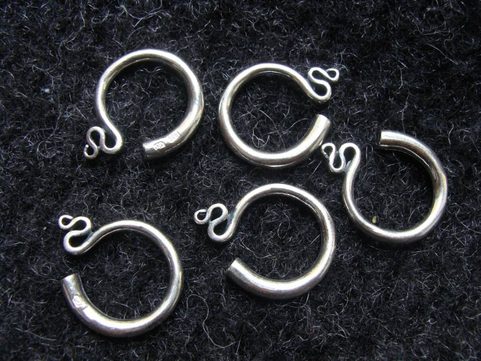 BIJOUX À CHEVEUX SLAVES, ARGENT