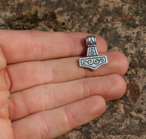 THOR'S HAMMER, SMALL, SILVER PENDANT