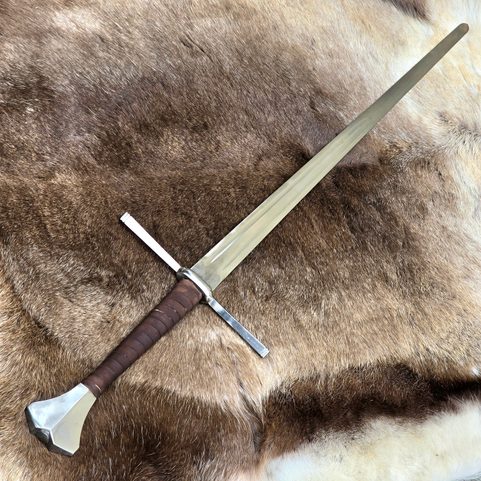 LOTHAR, ÉPÉE LONGUE POUR LA BATAILLE
