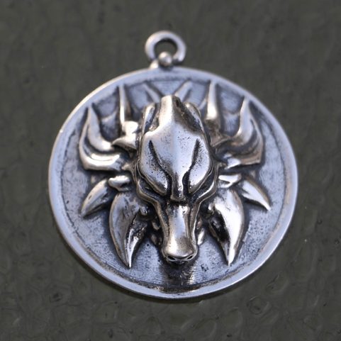 PENDENTIF LOUP SLAVE , ARGENT STERLING
