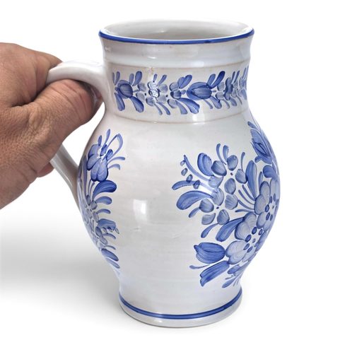 BEMALTER KRUG, CHODEN-KERAMIK, 14 CM