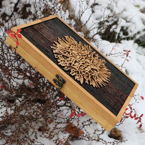 WOODEN BOX FOR MOLDAVITES, BOX MADE OF OAK WOOD