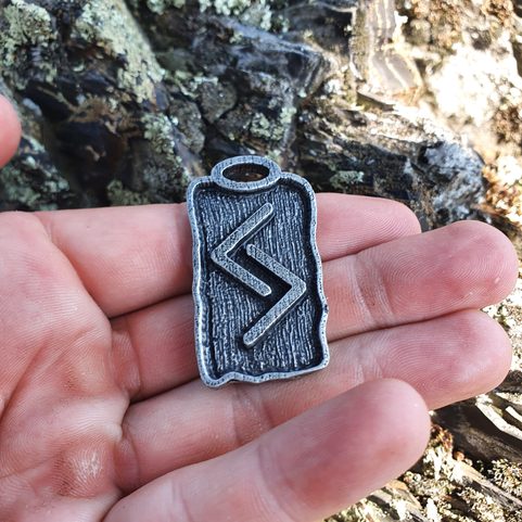 JERA, RUNOVÝ AMULET, ZINEK