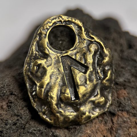 LAGUZ - PENDENTIF RUNIQUE VIEUX LAITON