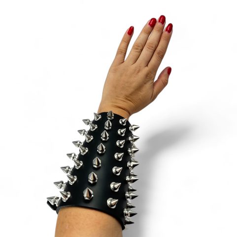 ROCKER, BRACELET À POINTES MÉTALLIQUES