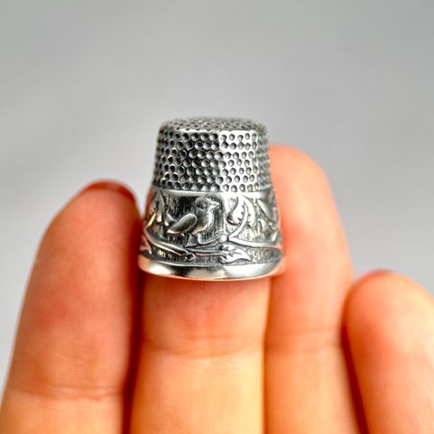 BIRDS, SILVER THIMBLE