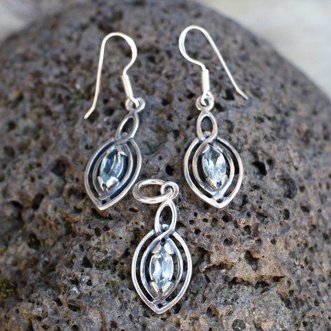 MAIA PENDANT AND EARRINGS, SILVER, BLUE TOPAZ