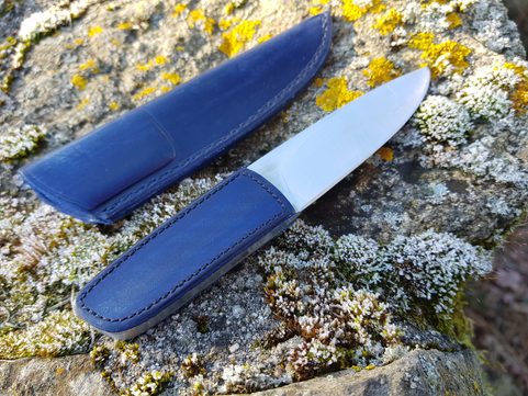 LOGAN DESIGNER KNIFE WITH LEATHER GRIP AND SHEATH, BLUE