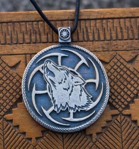 WOLF KOLOVRAT, SLAVIC PENDANT, TIN ALLOY