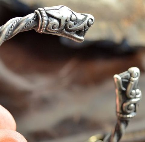 WOLF HEADS, VIKING BRACELET, BURG, GOTLAND, STERLING SILVER, 43 G