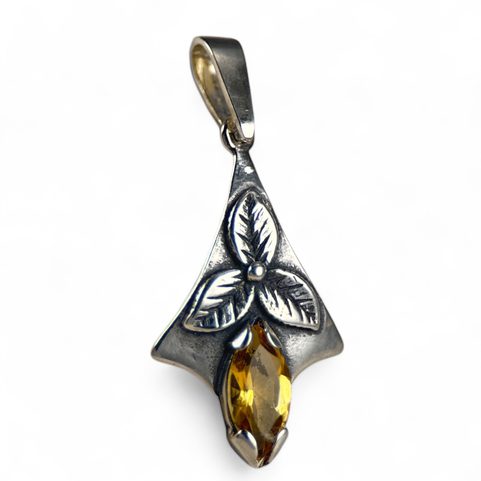 SHAMROCK, PENDANT, SILVER 925 AND CITRINE