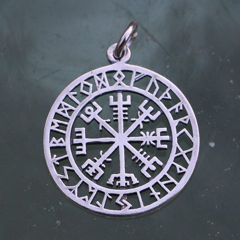 VEGVISIR, ICELANDIC RUNE SMALL PENDANT, SILVER