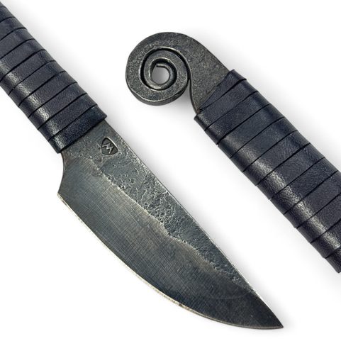 NEWGRANGE, COUTEAU CELTIQUE FORGÉ AVEC FOURREAU