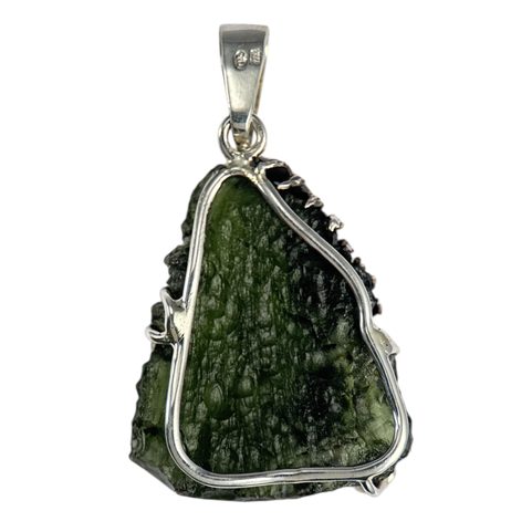 FOUGÈRE, PENDENTIF EN ARGENT AVEC MOLDAVITE