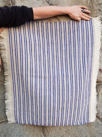 SMALL WOOLLEN THROW, BLUE STRIPES