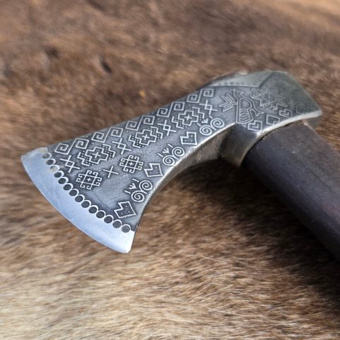 VALASKA AXE, SLOVAK MOTIFS, ČIČMANY
