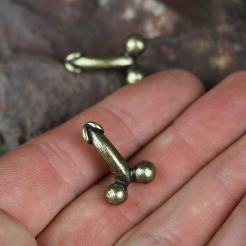 FASCINUS, ROMAN PHALLIC PENDANT, ZINC, ANTIQUE BRASS