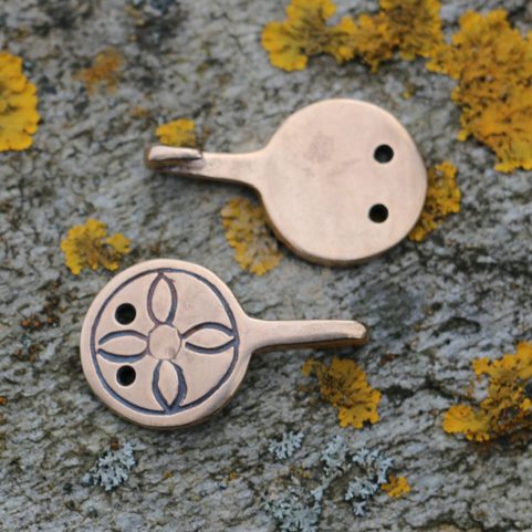 PUTTEE HOOKS, ENGLAND 10TH CENTURY BRONZE