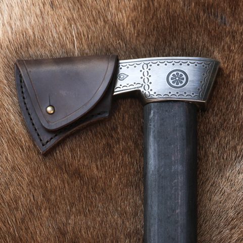 CARPATHIA VALASKA TRADITIONAL FORGED CARPATHIAN AXE - ETCHED