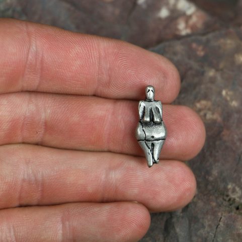 VENUS OF DOLNÍ VĚSTONICE, PENDANT, ZINC ANTIQUE SILVER