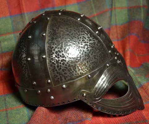 VALGARD, LUXURY DECORATED VIKING HELMET WITH THE FACE MASK
