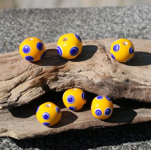 CELTIC GLASS BEAD, YELLOW, REPLICA