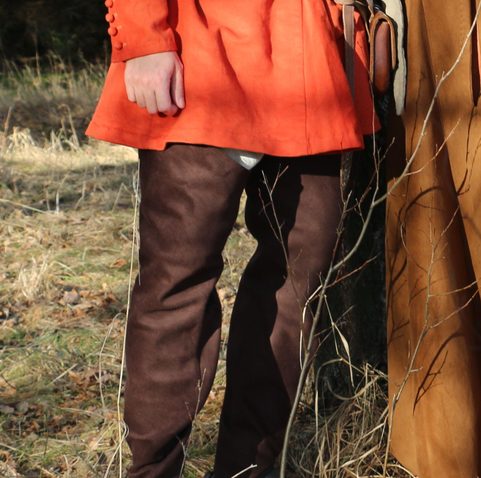 PANTALON FENDU, MÉDIÉVAL
