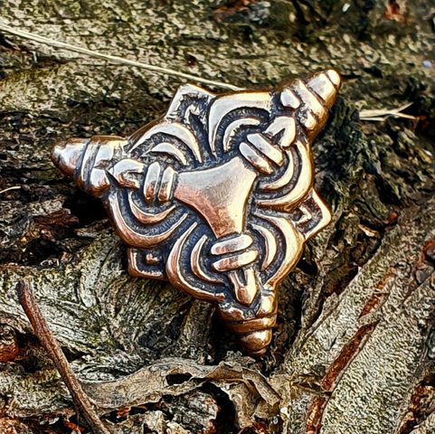 VIKING BELT STUD, BORRE, BRONZE