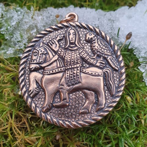 MEDIEVAL FALCONER MORAVIA MAGNA BRONZE PENDANT