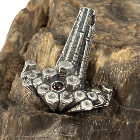 DIMMUBORGIR - THOR HAMMER BY WULFLUND, STERLINGSILVER 29 G.