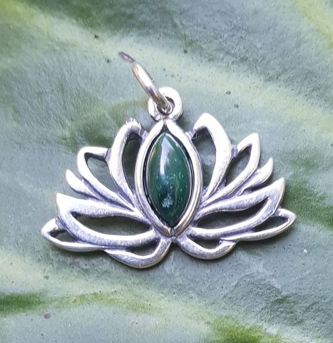 SACRED LOTUS FLOWER, SILVER PENDANT - MALACHITE