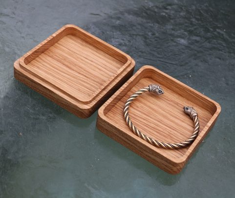 OAK BOX FOR JEWELRY AND BRACELETS