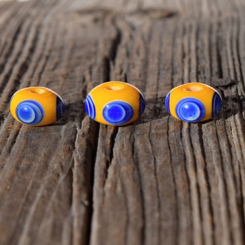 KELTSKÝ KORÁLEK S DVOJITÝMI OČKY, REPLIKA HALLSTAT