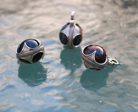 JASPER - BLACK AND RED, VIKING PENDANT, GOTLAND, SILVER 925/1000