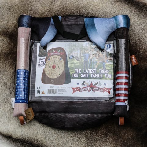 AXE THROW ACE® PILLOW FIGHT